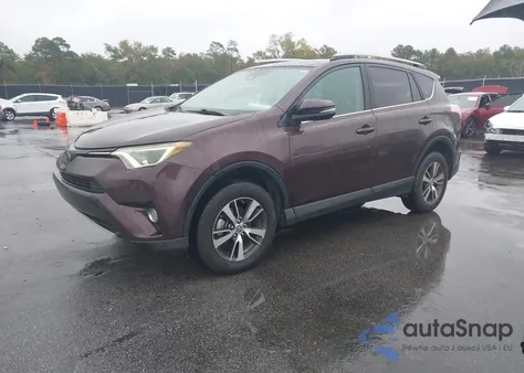 2018 Toyota Rav4 Xle z USA, uszkodzony, nr VIN 2T3WFREV2JW487913
